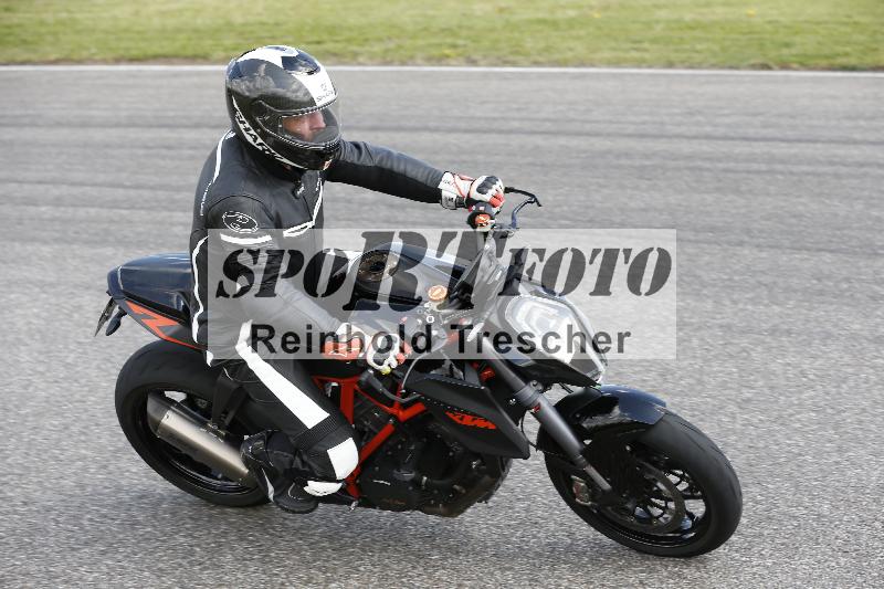 Archiv-2025/09 22.04.2025 Cornu Master School ADR/gruen-vert/3